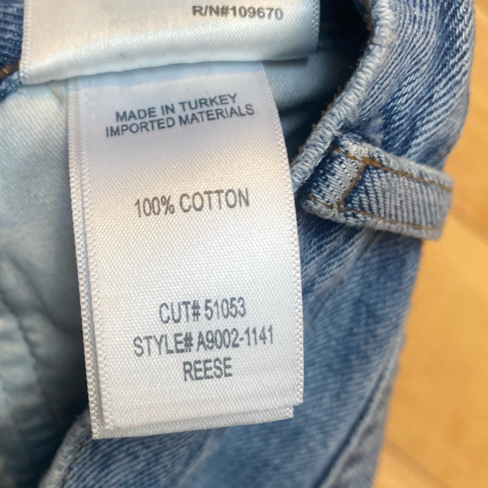 Agolde Reese Medium Wash Cotton High rise jean shorts - Picture 7 of 7